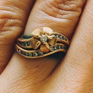 Stackable gold diamond plumeria ring & swirl band